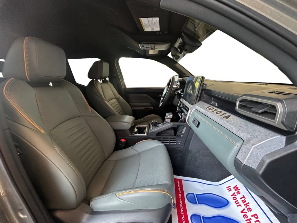 Certified 2025 Toyota Tacoma 4x4 Double Cab Hybrid image 15