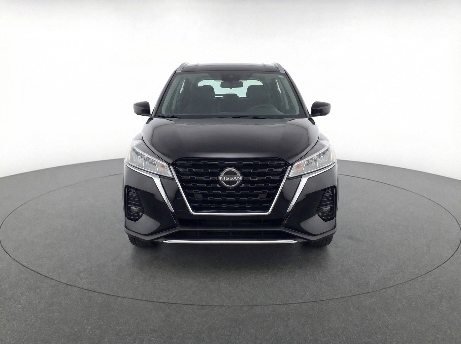 Used 2024 Nissan Kicks SV FWD image 2