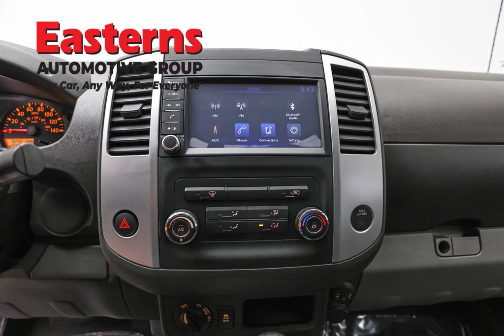 Used 2021 Nissan Frontier SV AWD/4WD image 11