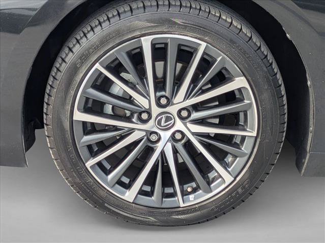 Used 2022 Lexus ES 300h w/ Premium Package FWD image 24