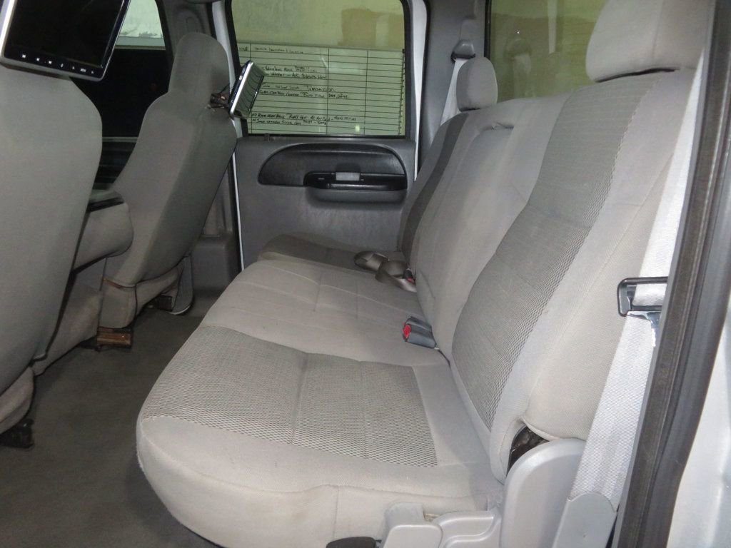 Used 2005 Ford F350 XLT image 25