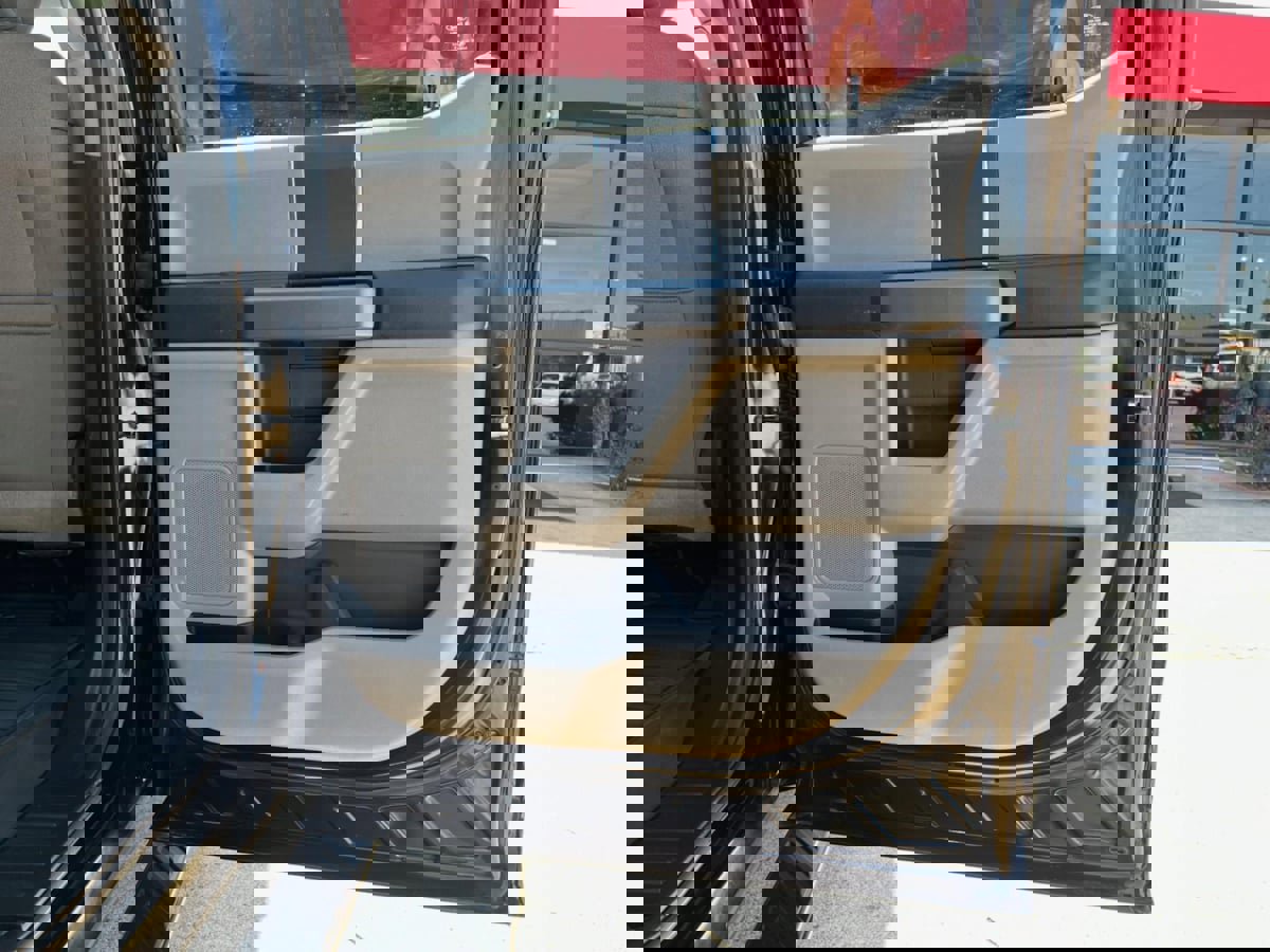 Used 2017 Ford F150 XLT w/ Trailer Tow Package image 26