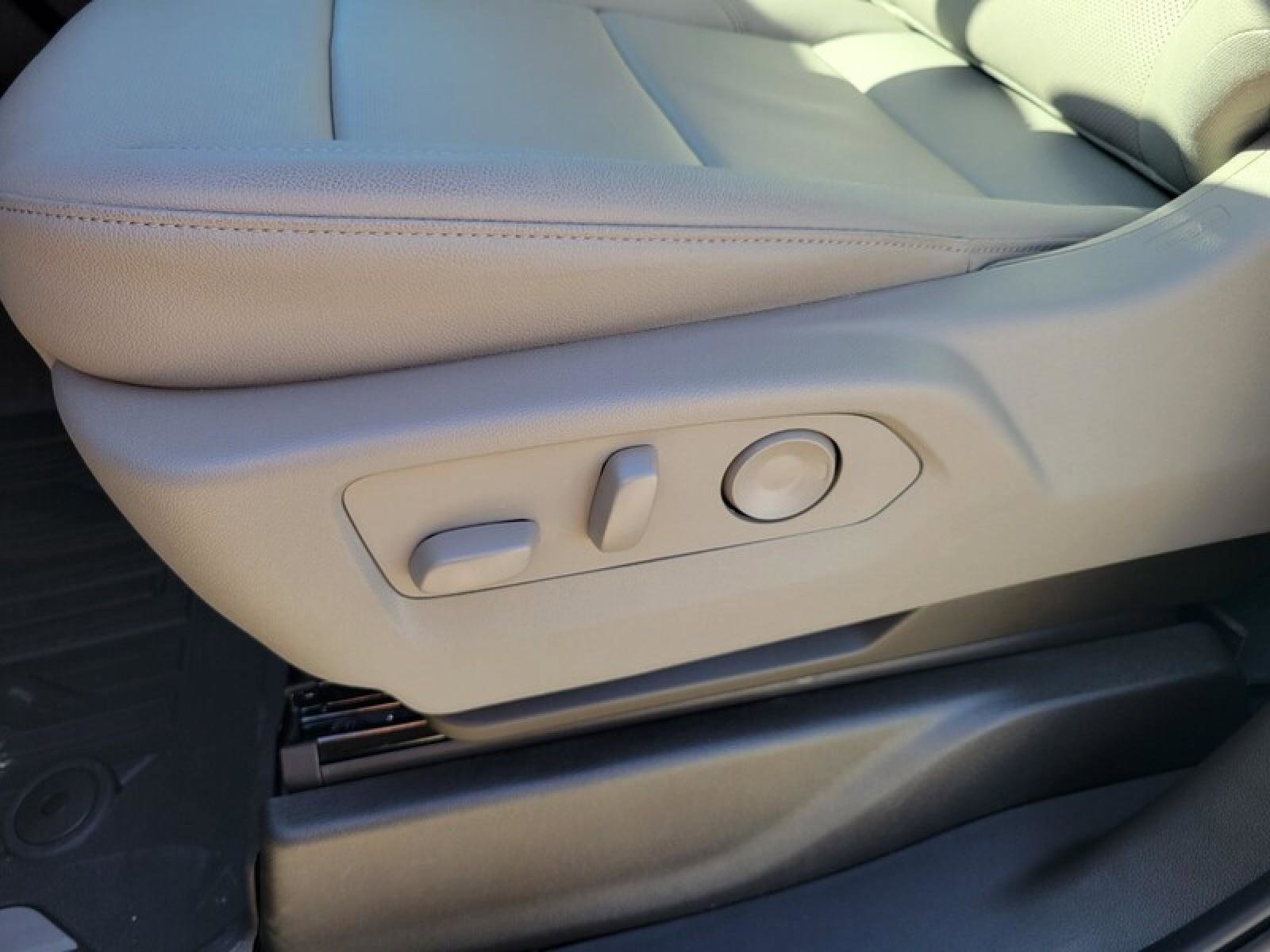 New 2026 GMC Sierra 1500 SLT w/ SLT Premium Plus Package image 25