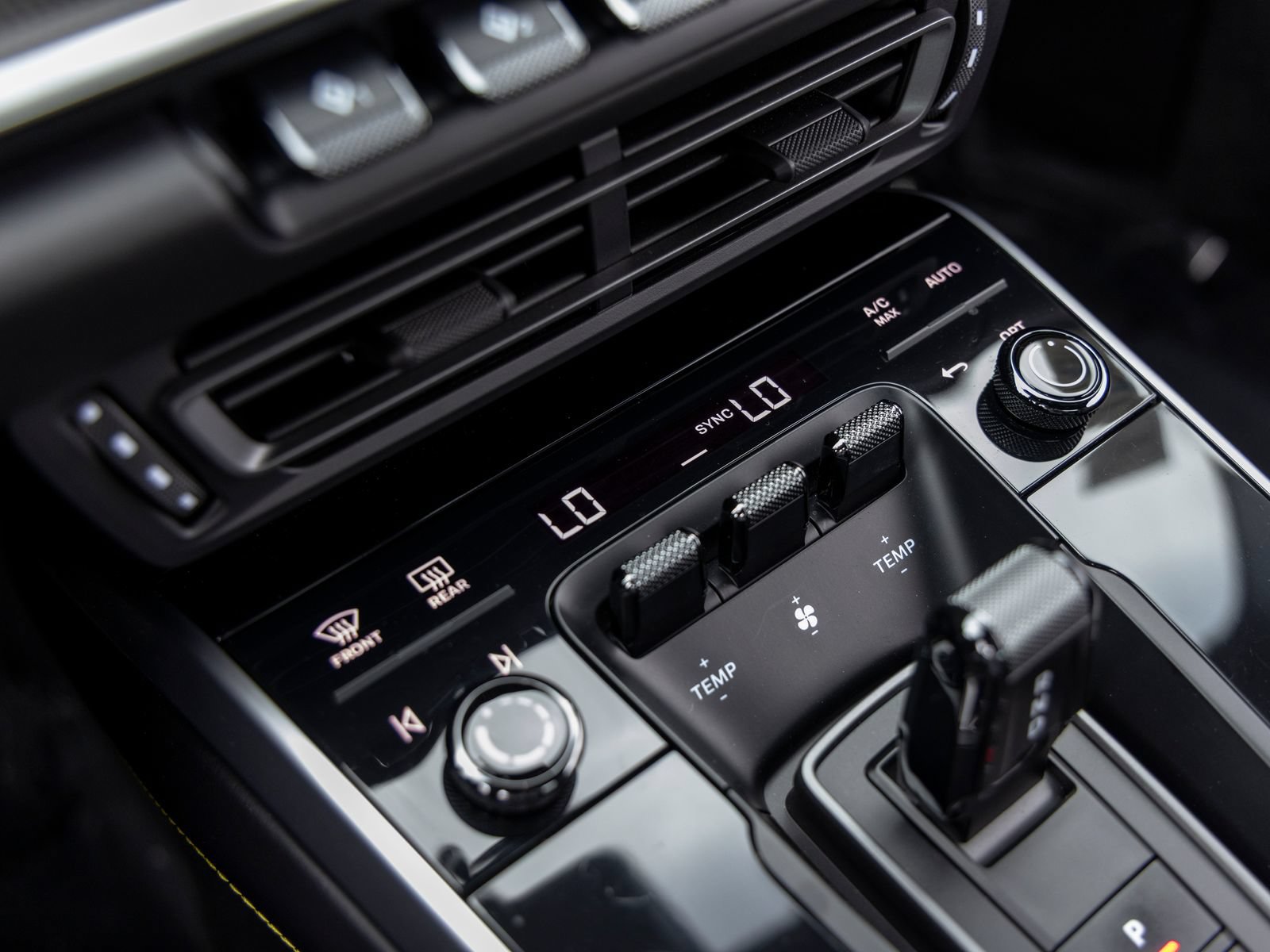 Certified 2021 Porsche 911 Turbo S AWD/4WD image 44