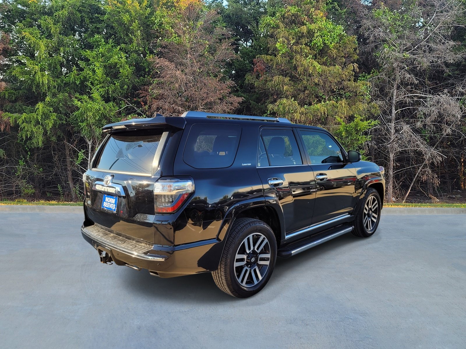 Used 2019 Toyota 4Runner Limited AWD/4WD image 17