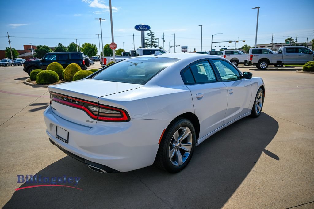 Used 2016 Dodge Charger SXT RWD image 7