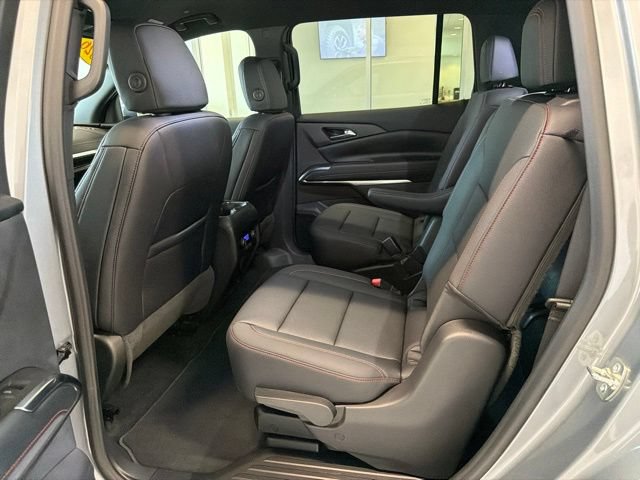 Used 2026 Chevrolet Traverse Z71 AWD/4WD image 16