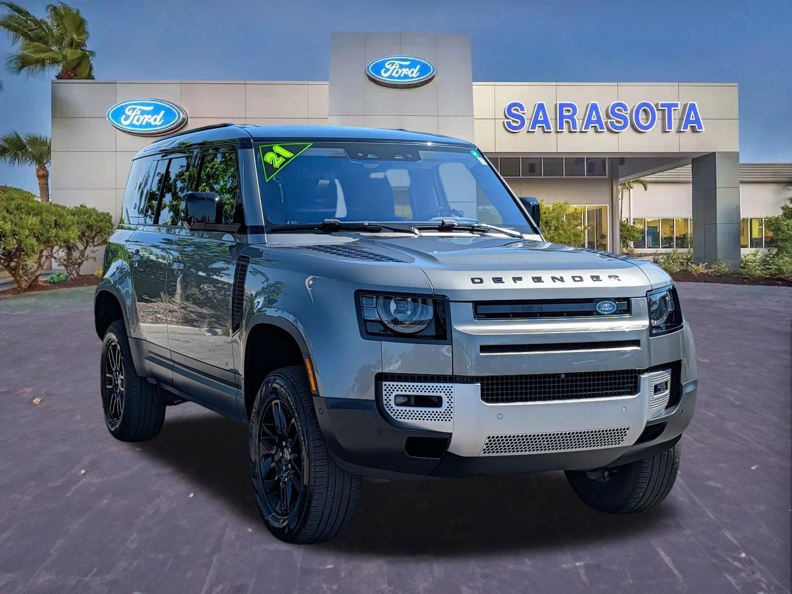 Used 2021 Land Rover Defender 110 SE AWD/4WD video 1