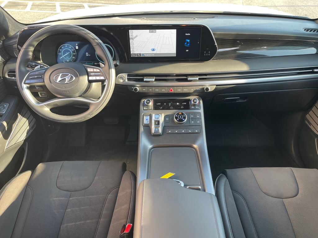 Used 2025 Hyundai Palisade Calligraphy AWD/4WD image 33