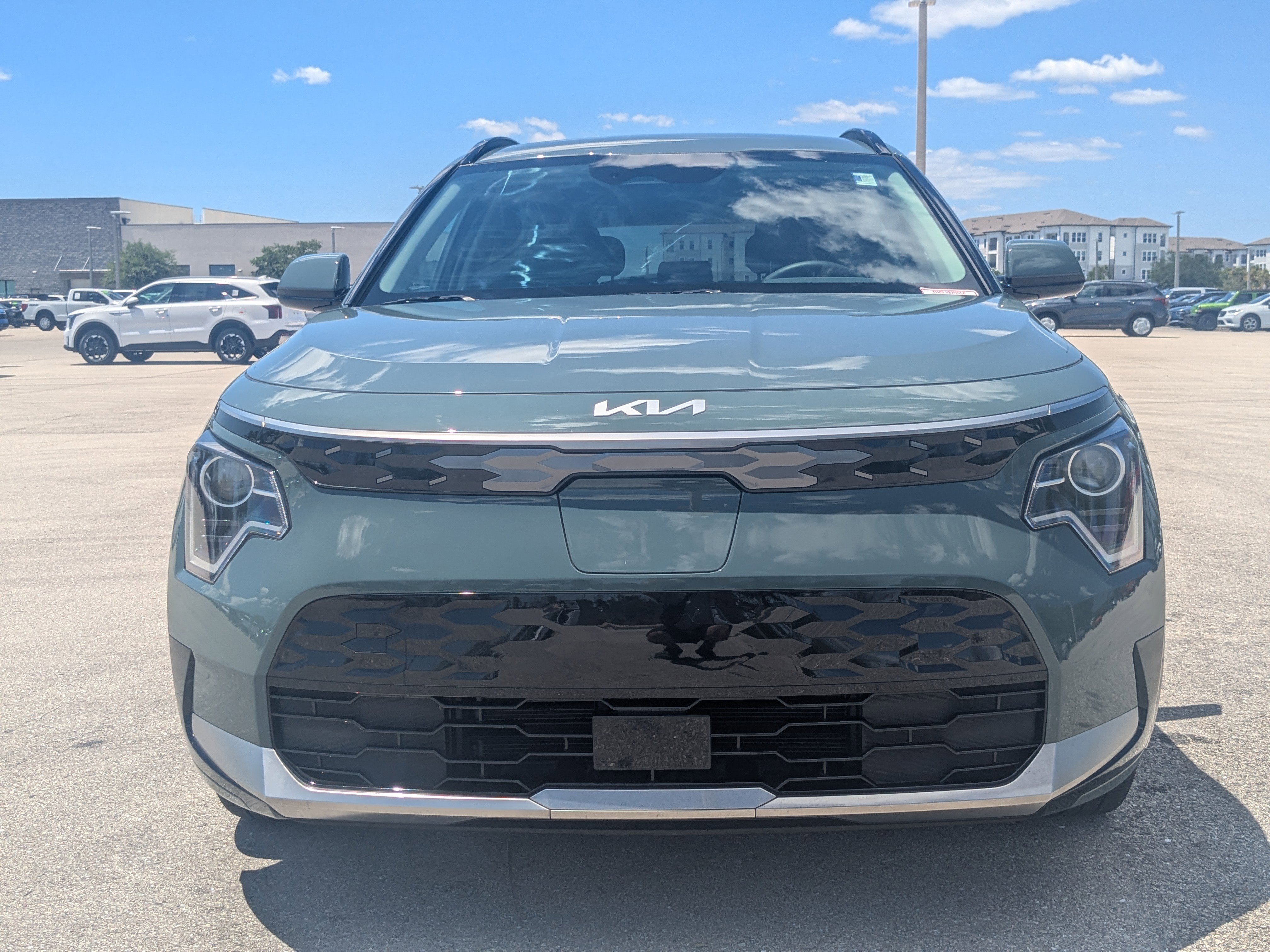 Used 2023 Kia Niro Wind w/ Wind Preserve Package image 3