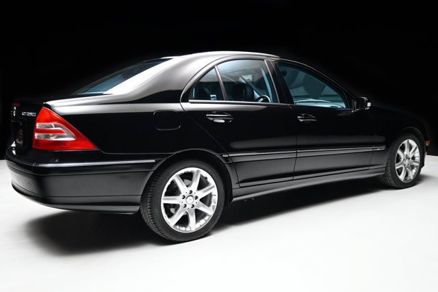 Used 2003 Mercedes-Benz C 230 Sedan image 4