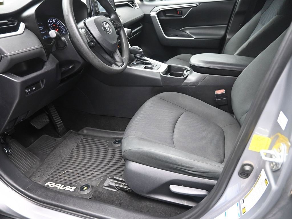 Used 2019 Toyota RAV4 LE w/ All Weather Liner Package image 17