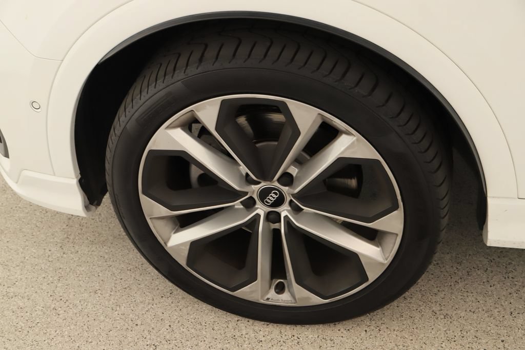 Used 2019 Audi Q3 2.0T Prestige AWD/4WD image 32