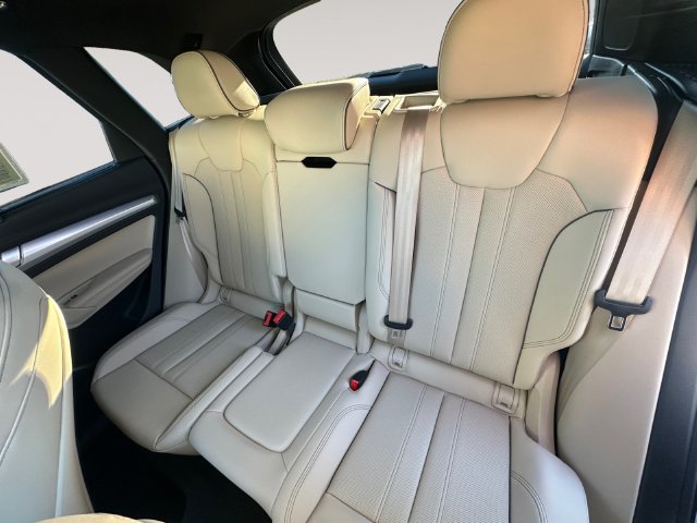 Used 2024 Audi Q5 2.0T Premium Plus AWD/4WD image 13