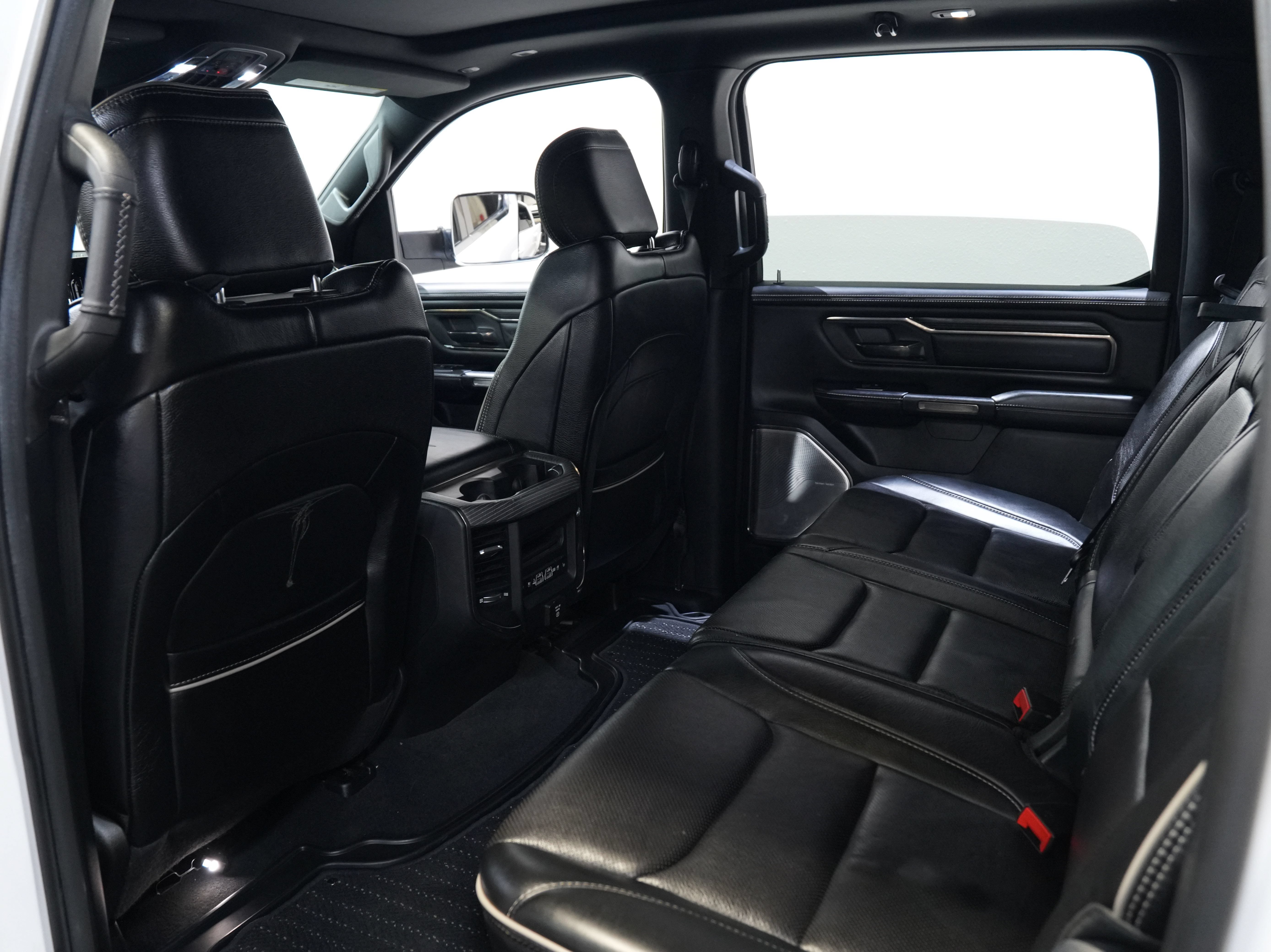 Used 2019 RAM 1500 Limited AWD/4WD image 39