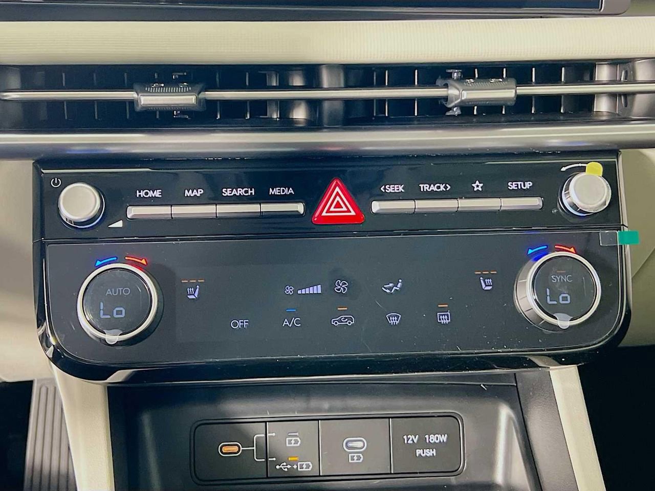 New 2026 Hyundai Tucson SEL image 11