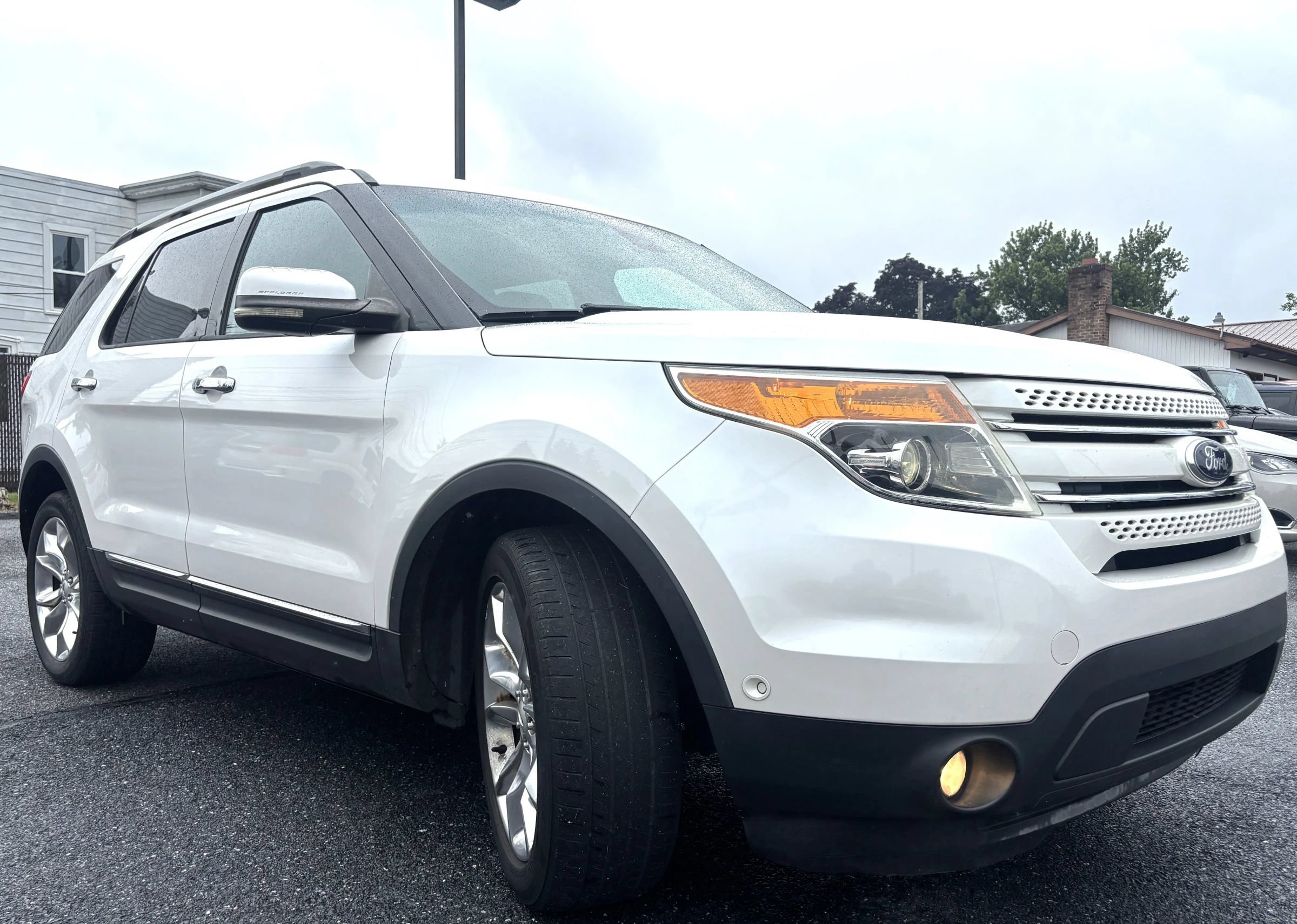 Used 2013 Ford Explorer Limited AWD/4WD image 3