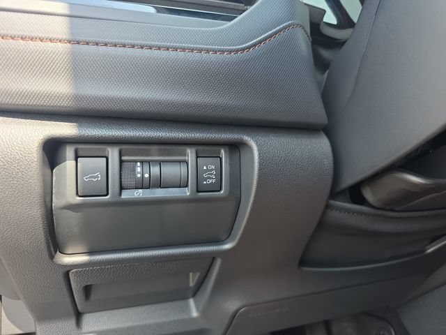 Used 2025 Subaru Forester Touring AWD/4WD image 25