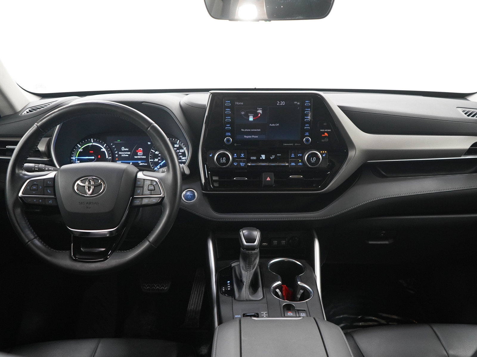 Used 2020 Toyota Highlander XLE AWD/4WD image 17