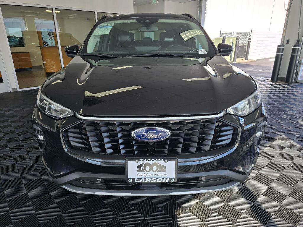 Used 2024 Ford Escape Platinum AWD/4WD image 8
