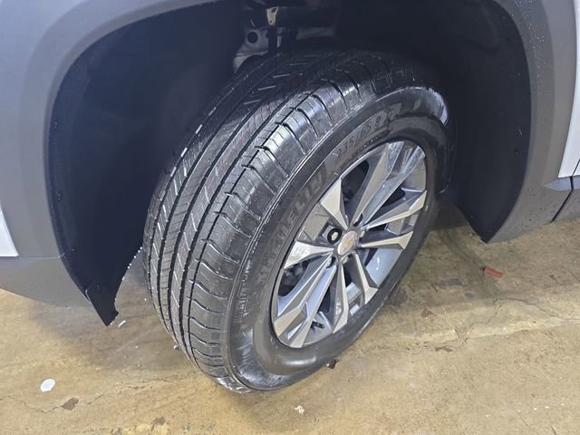 New 2026 Chevrolet Equinox LT w/ Convenience Package II image 33