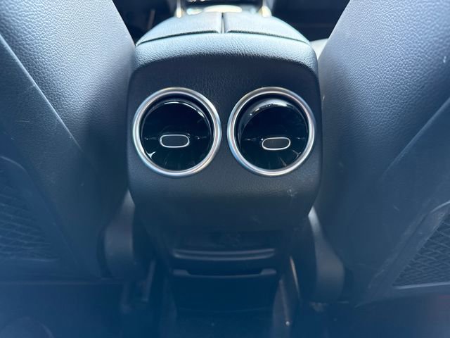 Used 2021 Mercedes-Benz GLA 250 4MATIC image 18