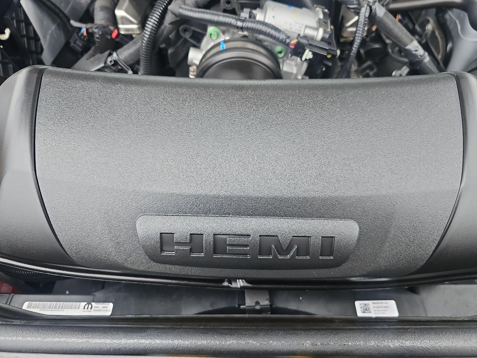 Certified 2025 Dodge Durango R/T w/ Blacktop Package AWD/4WD image 34