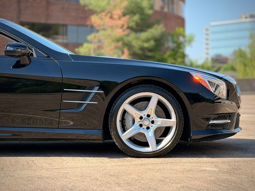 Used 2013 Mercedes-Benz SL 550 image 5
