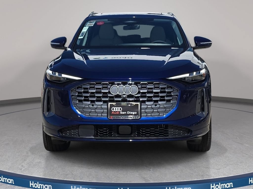 Used 2025 Audi Q5 Premium Plus w/ Premium Plus AWD/4WD image 3