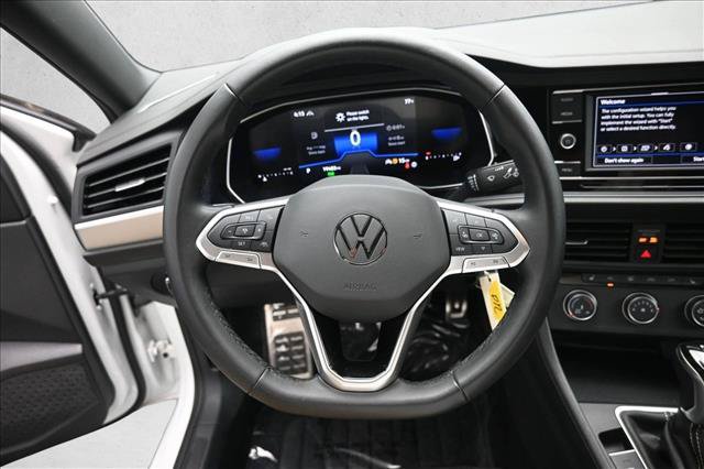 Used 2024 Volkswagen Jetta Sport FWD image 14