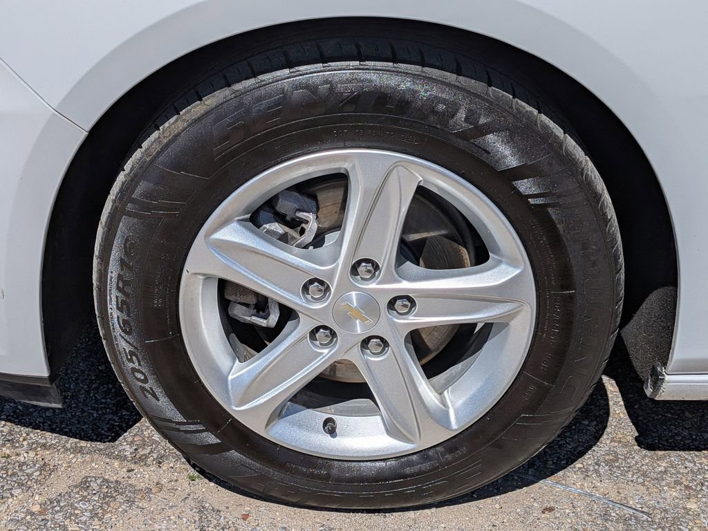 Used 2024 Chevrolet Malibu LS w/ Driver Confidence Package image 11