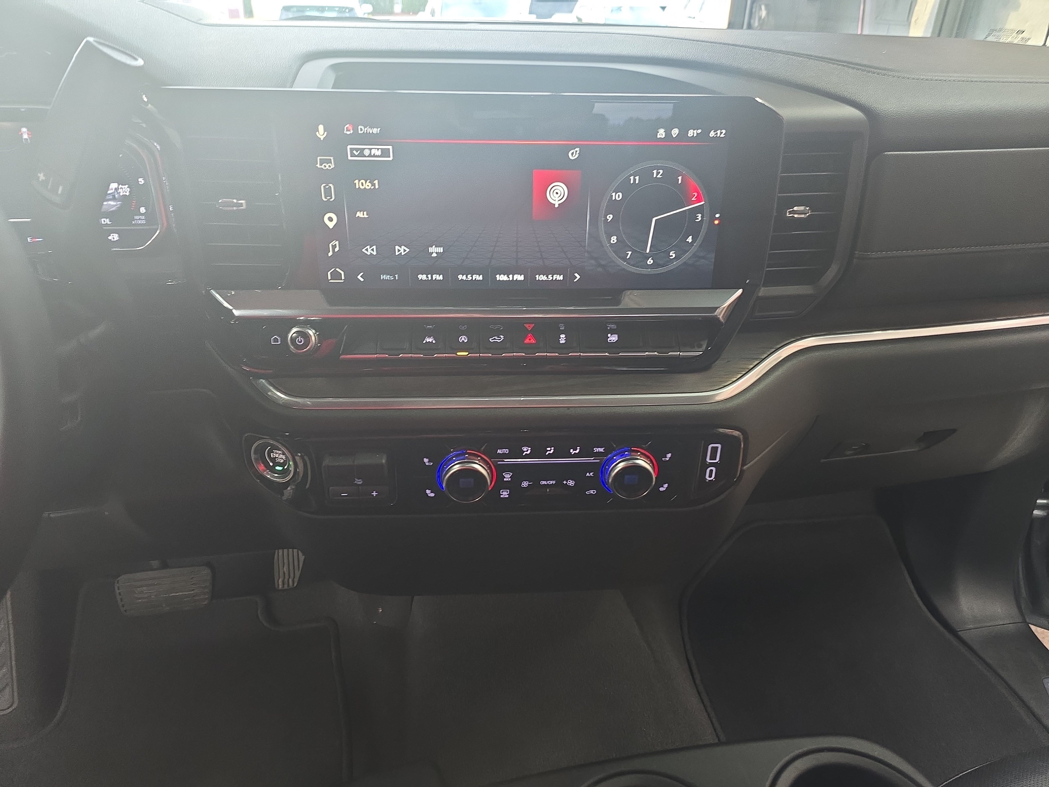 Used 2025 GMC Sierra 1500 SLT AWD/4WD image 20