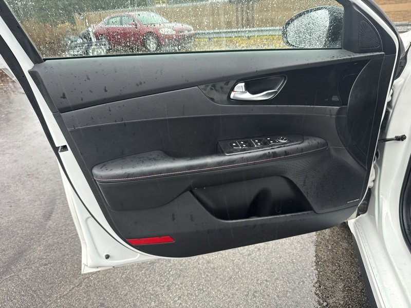 Used 2022 Kia Forte GT image 17