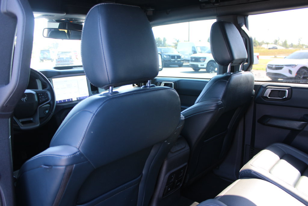 Used 2024 Ford Bronco Outer Banks AWD/4WD image 28