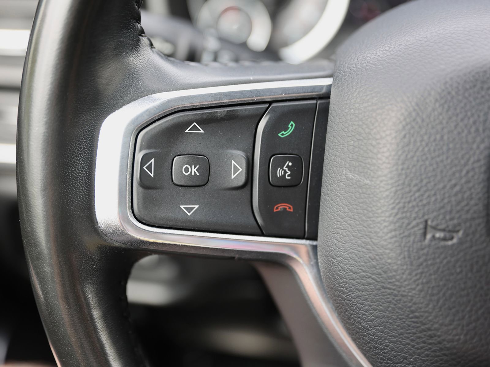 Used 2021 RAM 1500 Laramie AWD/4WD image 39