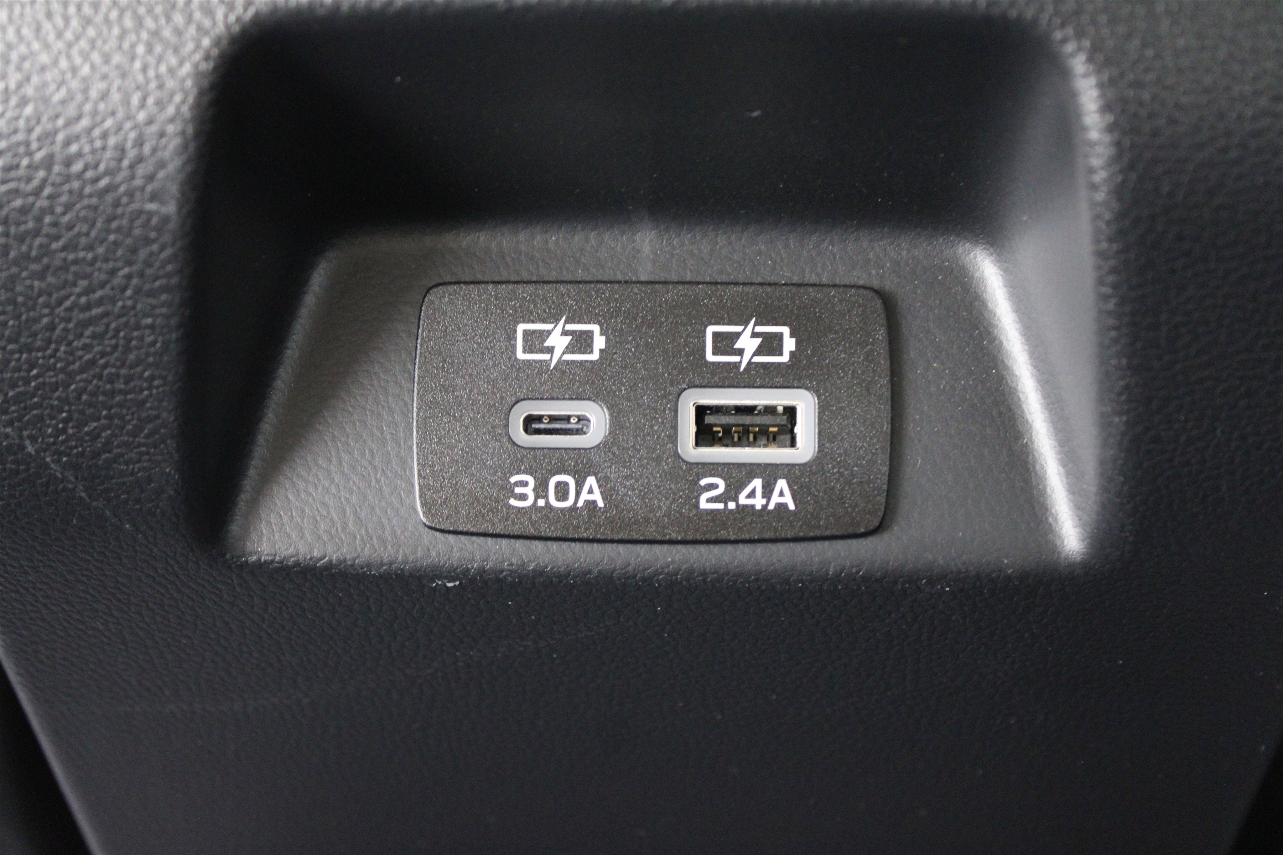 Used 2025 Subaru Crosstrek 2.0i Premium image 23