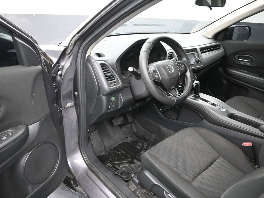 Used 2016 Honda HR-V LX image 10