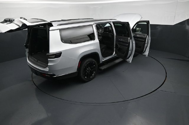 New 2026 Jeep Grand Wagoneer L Limited AWD/4WD image 30