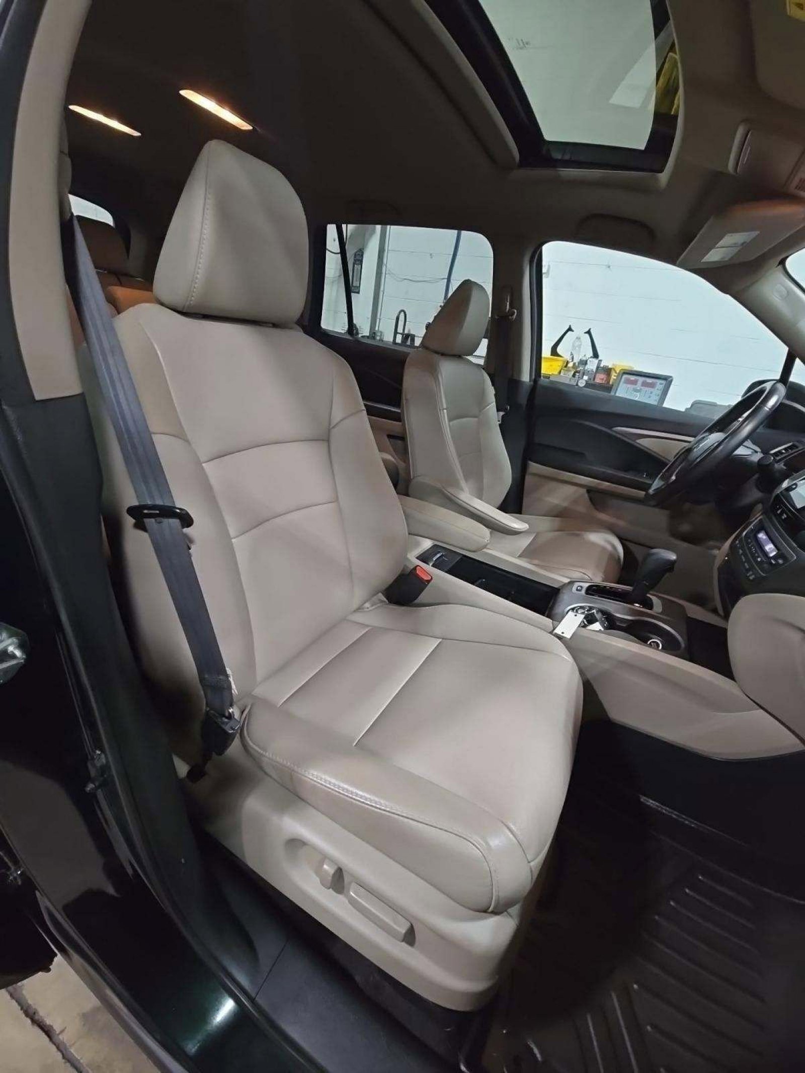 Used 2018 Honda Pilot EX-L image 9