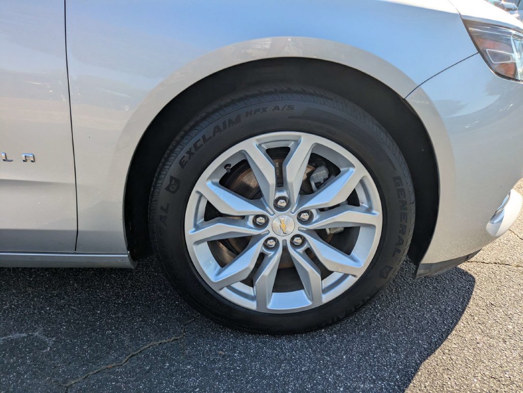 Used 2018 Chevrolet Impala LT FWD image 11