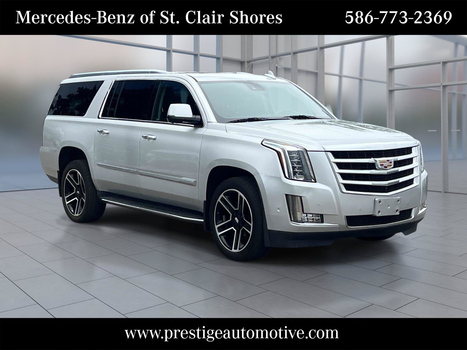 Used 2020 Cadillac Escalade ESV Luxury AWD/4WD image 8
