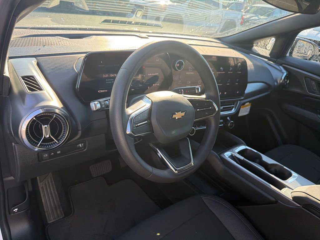 New 2026 Chevrolet Equinox EV LT image 5