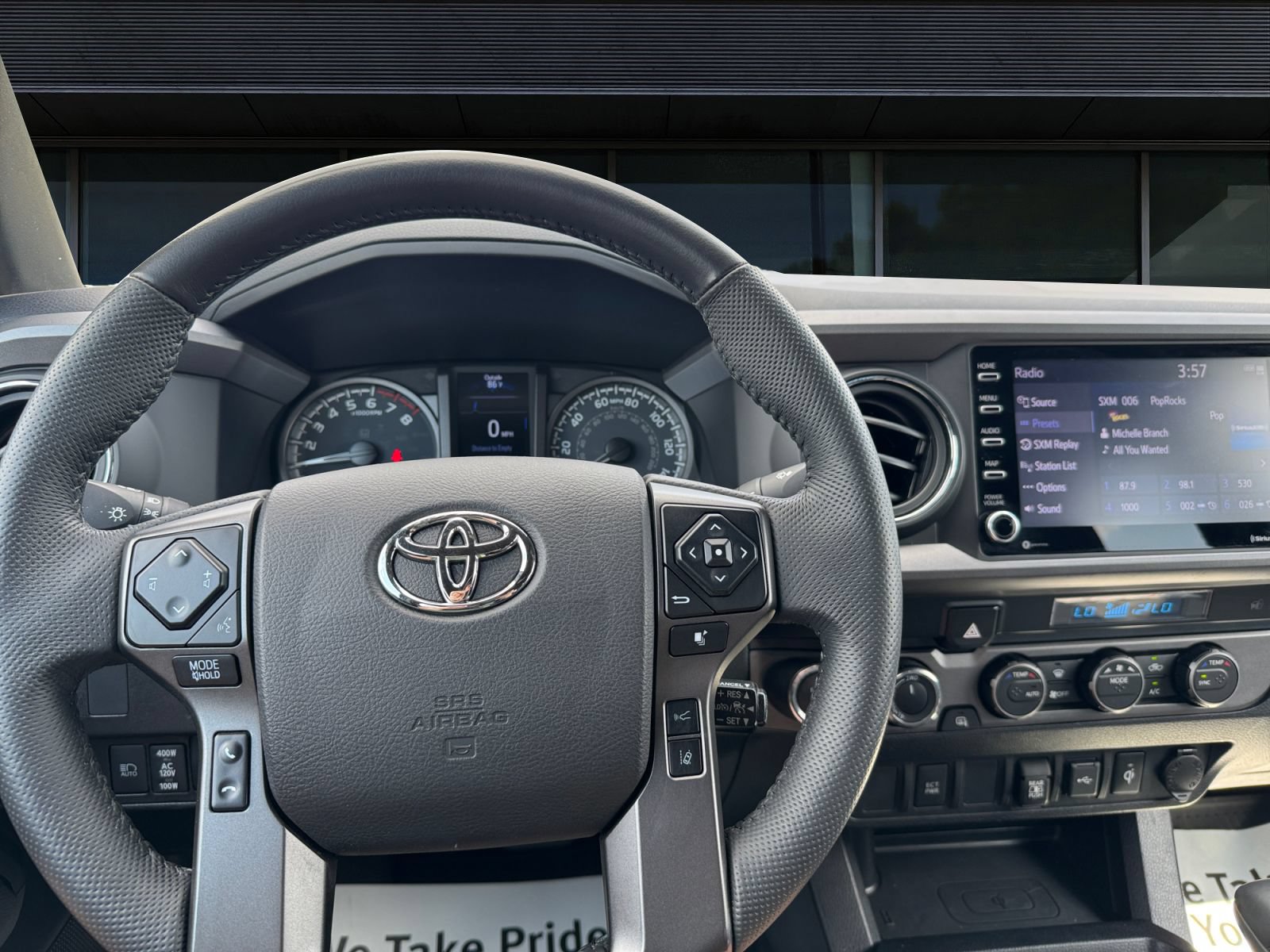 Used 2021 Toyota Tacoma TRD Sport AWD/4WD image 3