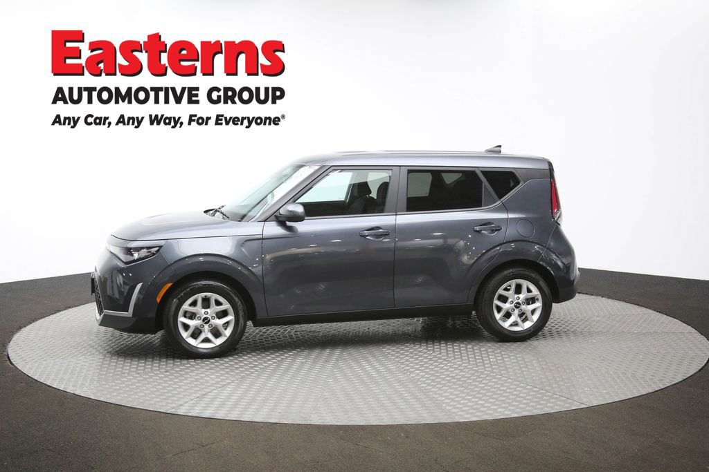 Used 2023 Kia Soul LX w/ LX Technology Package image 58