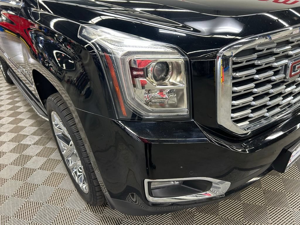 Used 2019 GMC Yukon XL Denali w/ Open Road Package RWD image 3