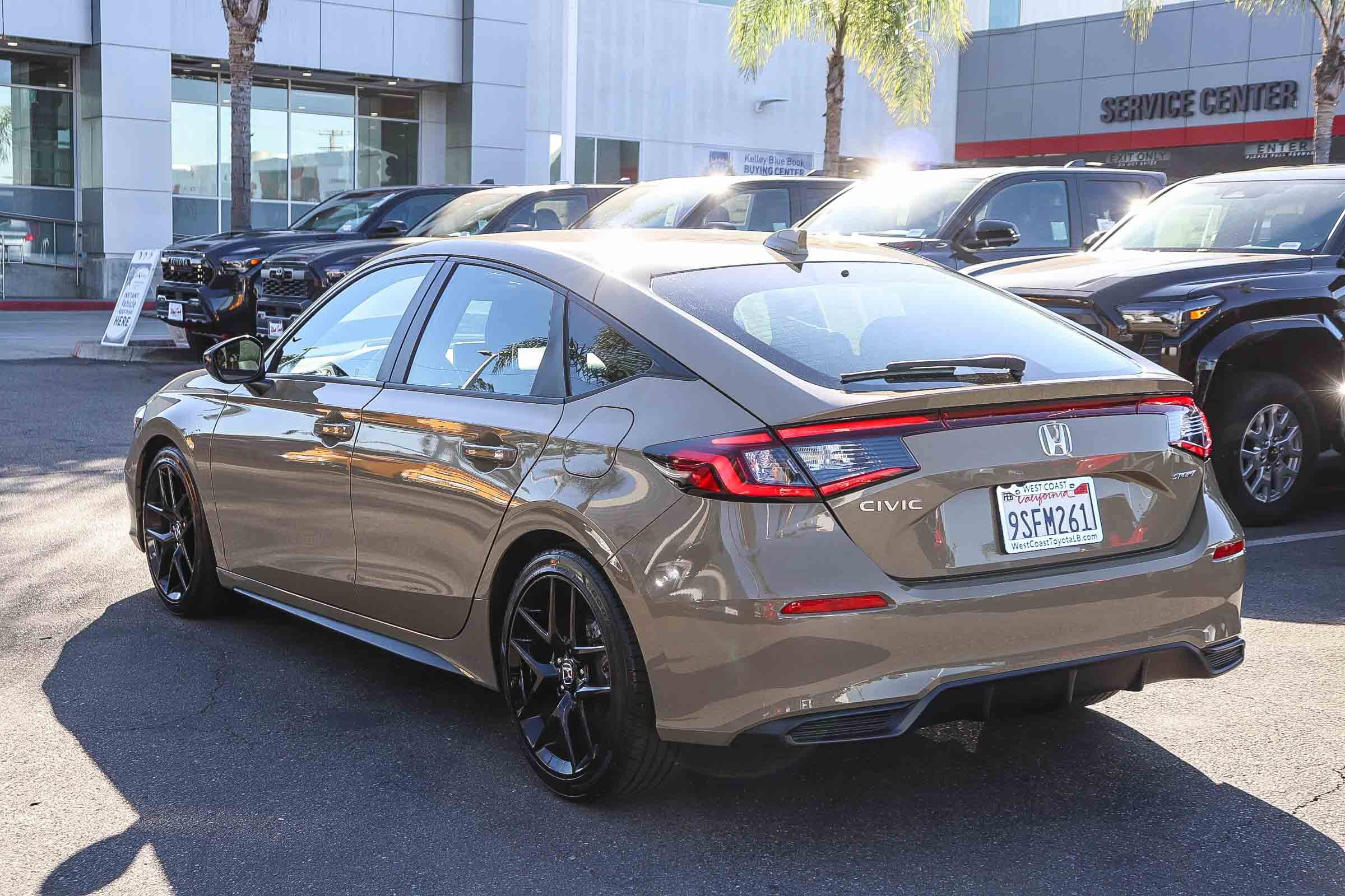 Used 2025 Honda Civic Sport image 9