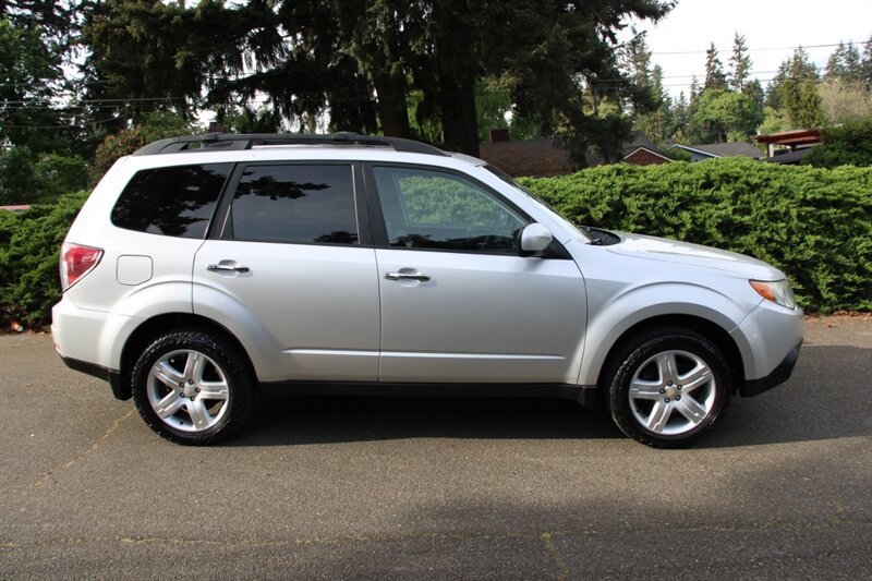 Used 2009 Subaru Forester 2.5X w/ Popular Equipment Group 7B AWD/4WD image 12