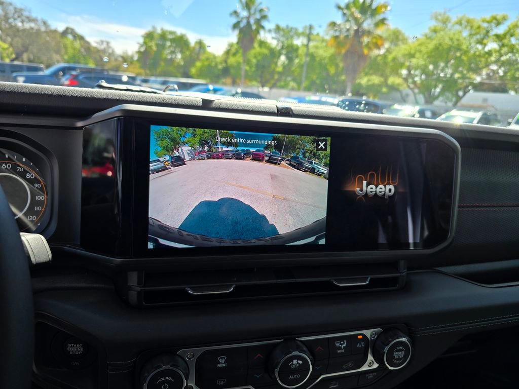 Certified 2026 Jeep Wrangler Unlimited Rubicon image 23