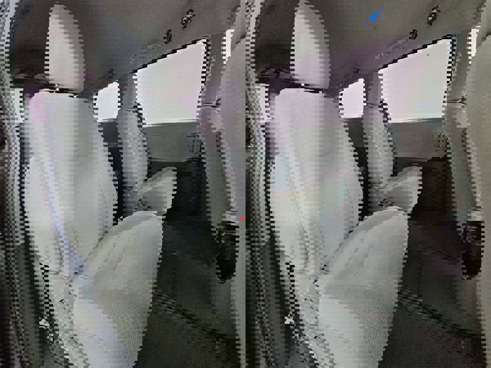 Used 2016 Toyota Sienna L image 20