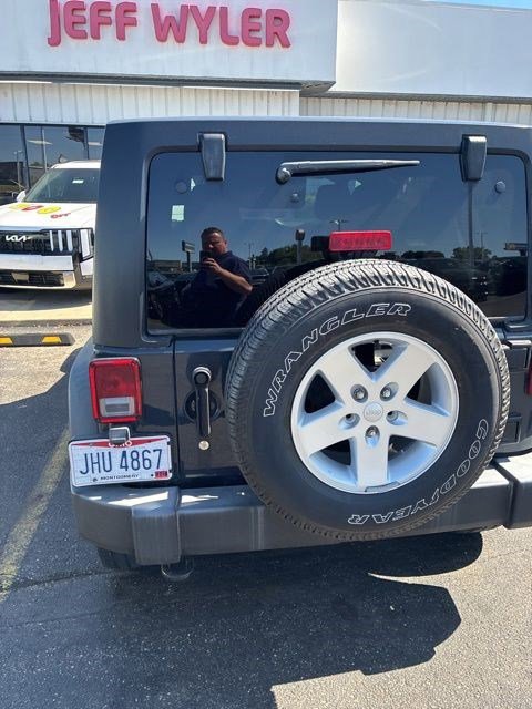 Used 2017 Jeep Wrangler Unlimited Sport w/ Quick Order Package 24S AWD/4WD image 9